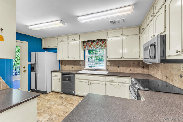 115 Hillside Drive