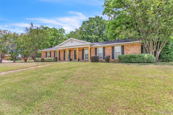 5801 BRIDLE PATH Lane