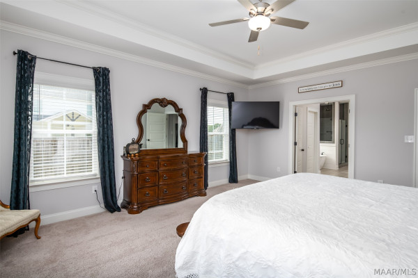 416 MIDLAND Drive