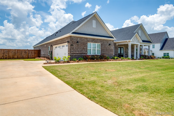 416 MIDLAND Drive