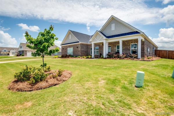 416 MIDLAND Drive