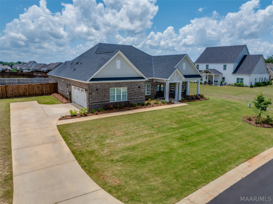 416 MIDLAND Drive