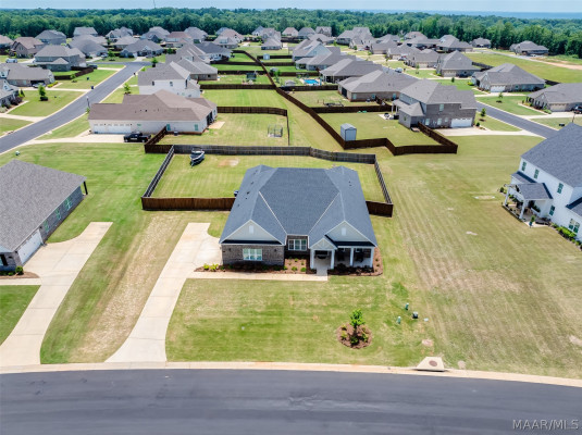 416 MIDLAND Drive