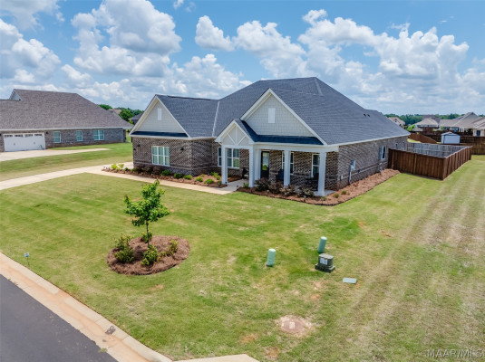 416 MIDLAND Drive