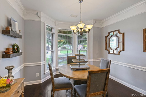 412 HOLLY BROOK Drive