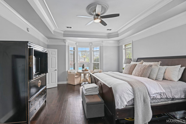 412 HOLLY BROOK Drive