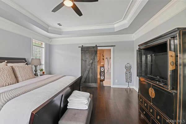 412 HOLLY BROOK Drive