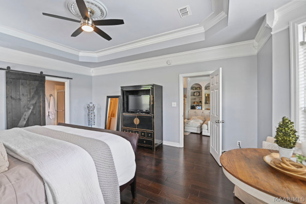 412 HOLLY BROOK Drive