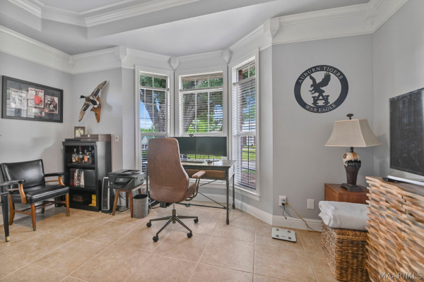 412 HOLLY BROOK Drive