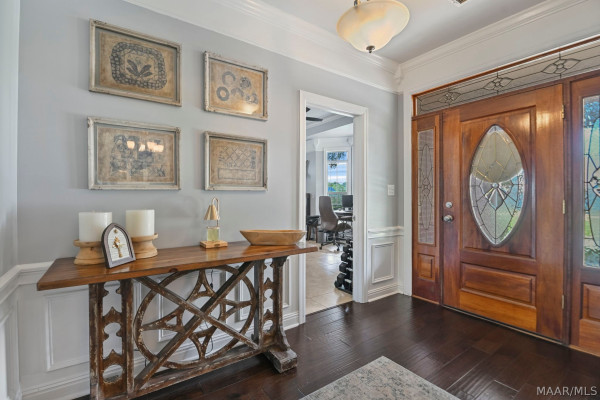 412 HOLLY BROOK Drive