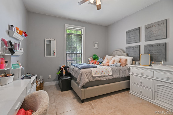412 HOLLY BROOK Drive
