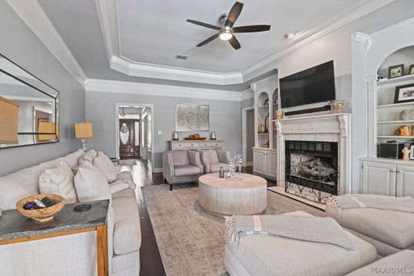 412 HOLLY BROOK Drive