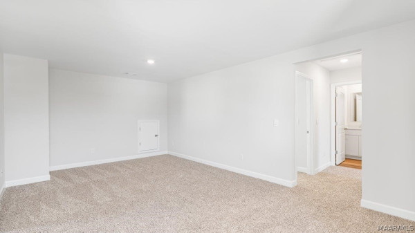 3325 Knotts Drive