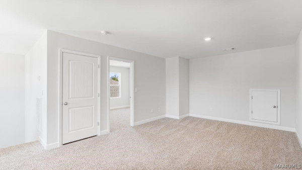 3325 Knotts Drive