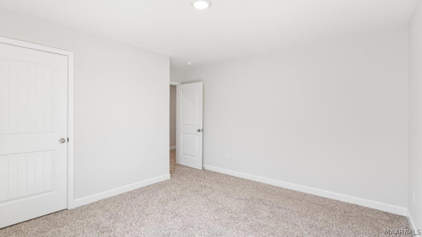 3325 Knotts Drive