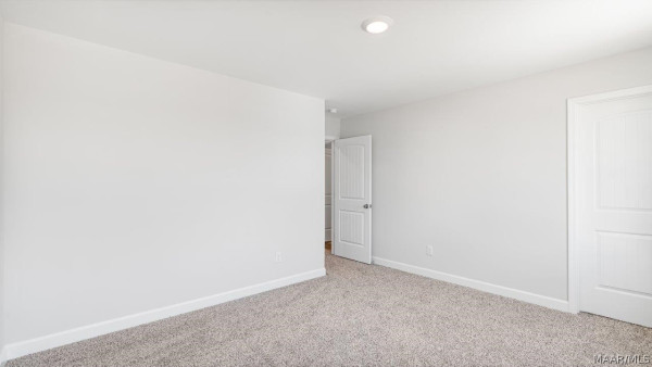 3325 Knotts Drive