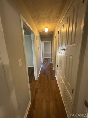 4160 JOHNSTOWN Drive