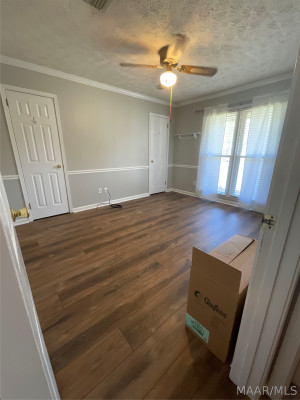 4160 JOHNSTOWN Drive