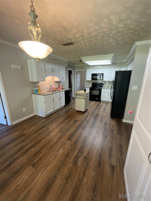 4160 JOHNSTOWN Drive