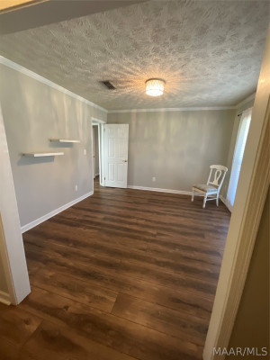 4160 JOHNSTOWN Drive