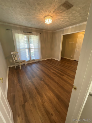 4160 JOHNSTOWN Drive