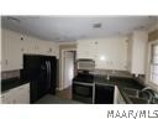 3033 Willow Lane Drive