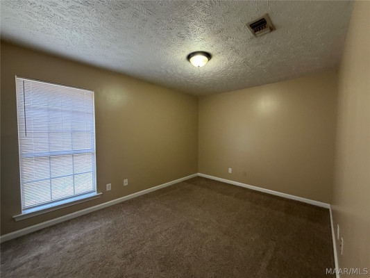 3420 HORSESHOE Circle