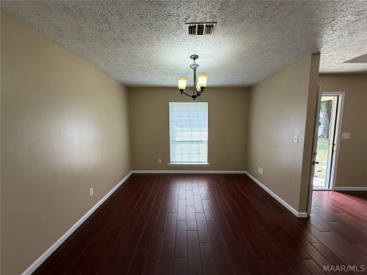 3420 HORSESHOE Circle
