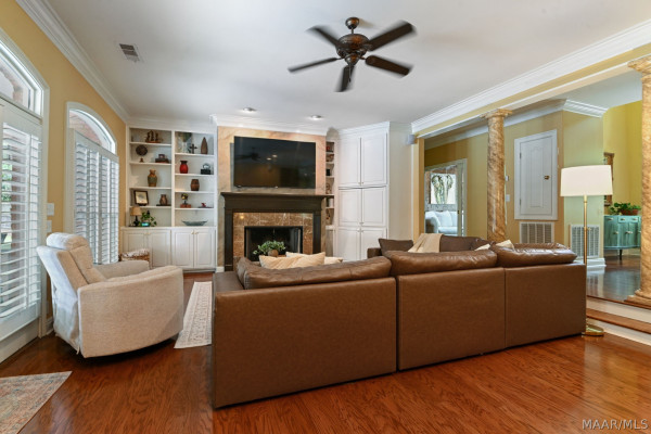 8421 TIMBER CREEK Drive