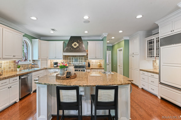 8421 TIMBER CREEK Drive