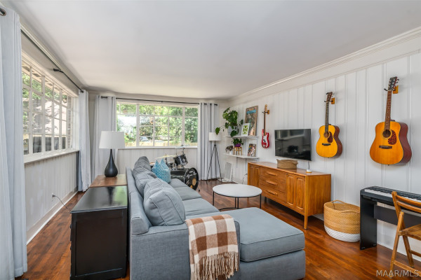 3339 Lexington Road