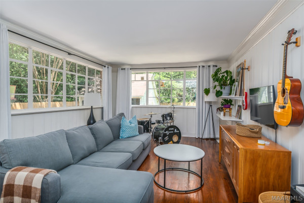 3339 Lexington Road