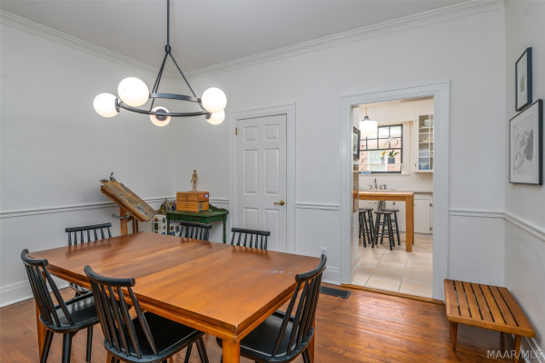 3339 Lexington Road