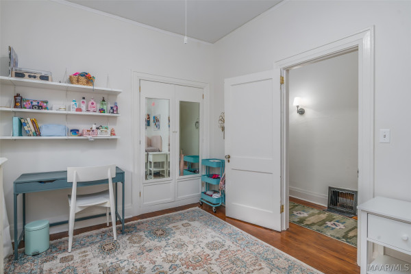 3339 Lexington Road