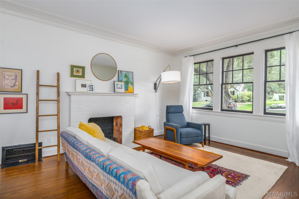 3339 Lexington Road