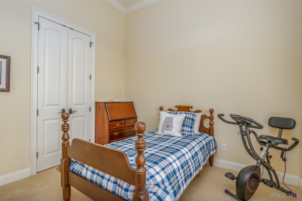 9600 Chobham Court