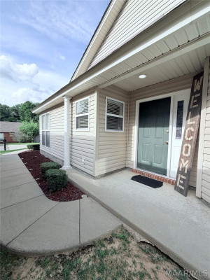 1625 YOUNG POINTE Boulevard