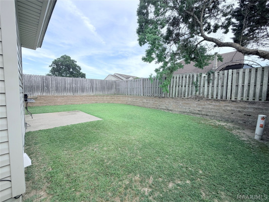 1625 YOUNG POINTE Boulevard