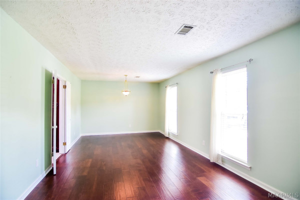 1214 Jamestown Drive