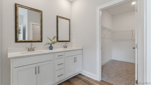 4812 Monarch Pass