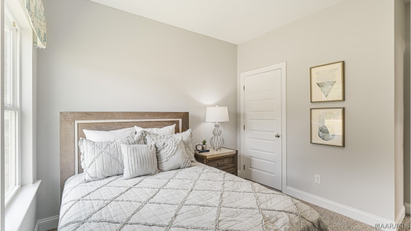 4812 Monarch Pass