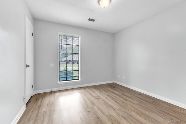 524 FOREST PARK Drive