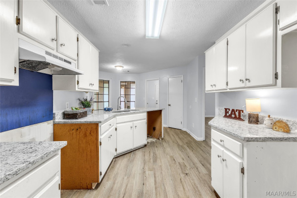 524 FOREST PARK Drive