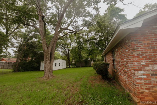 136 HONEYSUCKLE Drive