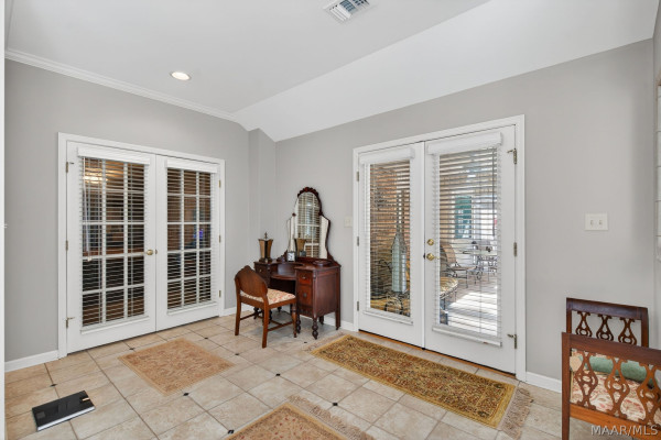 336 Reid Circle