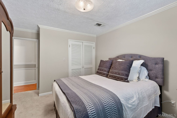 336 Reid Circle