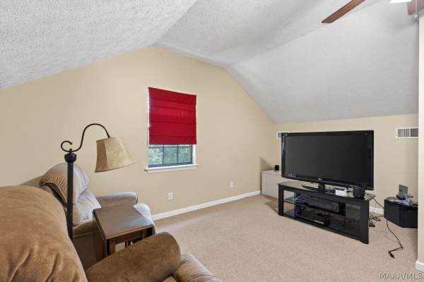 336 Reid Circle