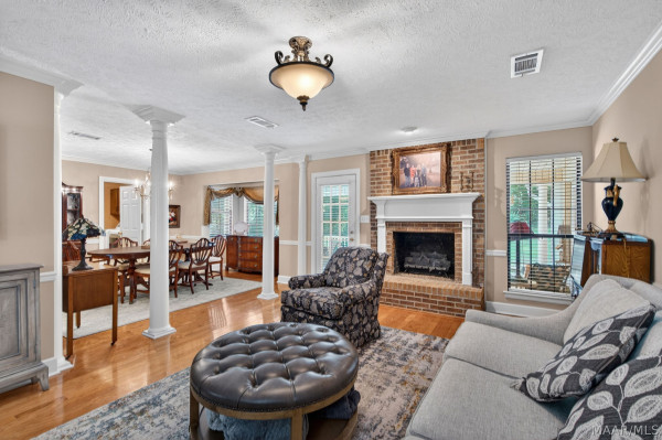 336 Reid Circle