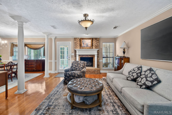 336 Reid Circle