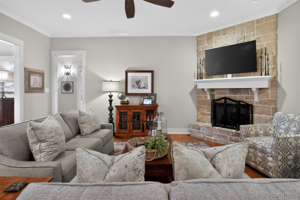 973 Fireside Drive